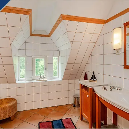 Am Waldesrand Koelpinsee Am Waldesrand Dachgeschoss Apartamento Loddin